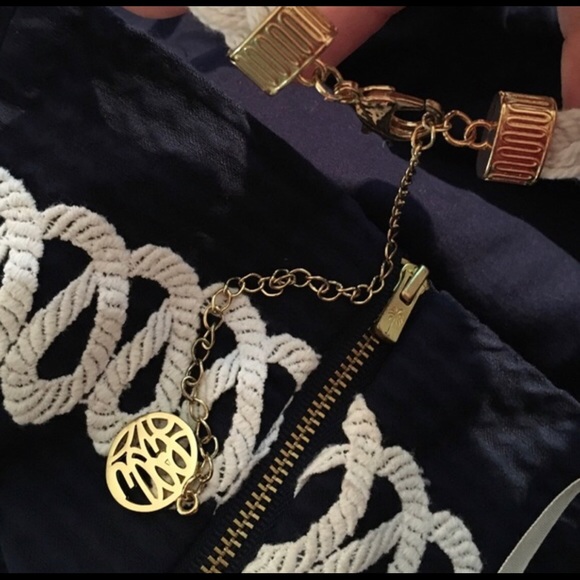 Lilly Pulitzer size 6 - worn once! - Picture 4 of 6